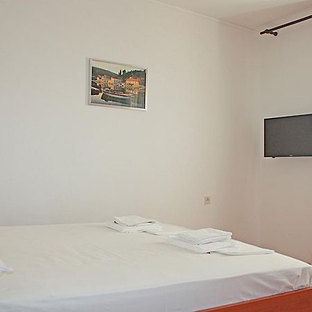 Bougainvillea Apartments Makarska Zewnętrze zdjęcie