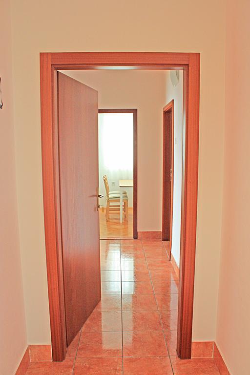 Bougainvillea Apartments Makarska Zewnętrze zdjęcie