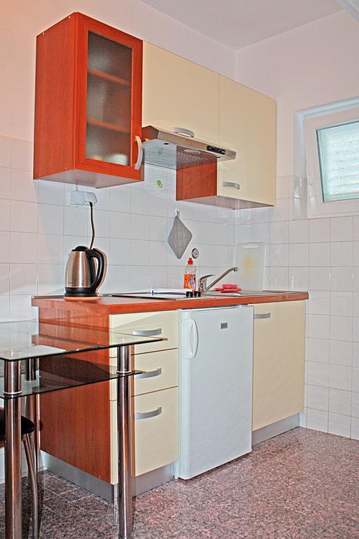 Bougainvillea Apartments Makarska Zewnętrze zdjęcie