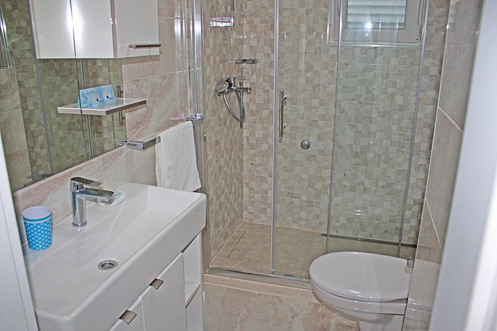 Bougainvillea Apartments Makarska Zewnętrze zdjęcie